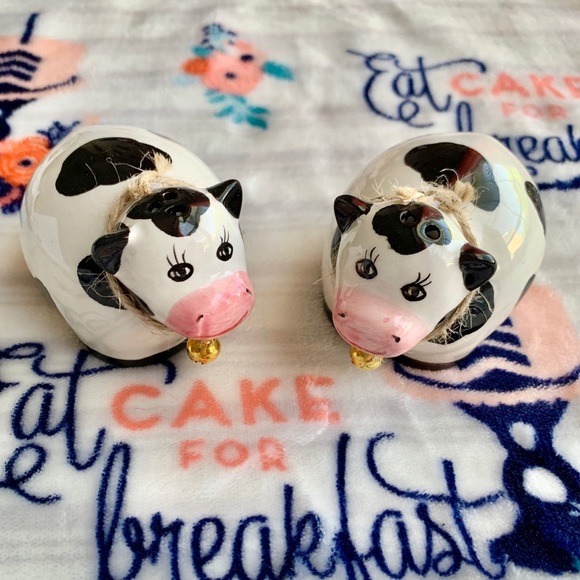 🐄 Cow Salt & Pepper Shakers 🐄 - Picture 3 of 10